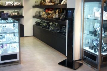 ArmorActive Sentinel Stand